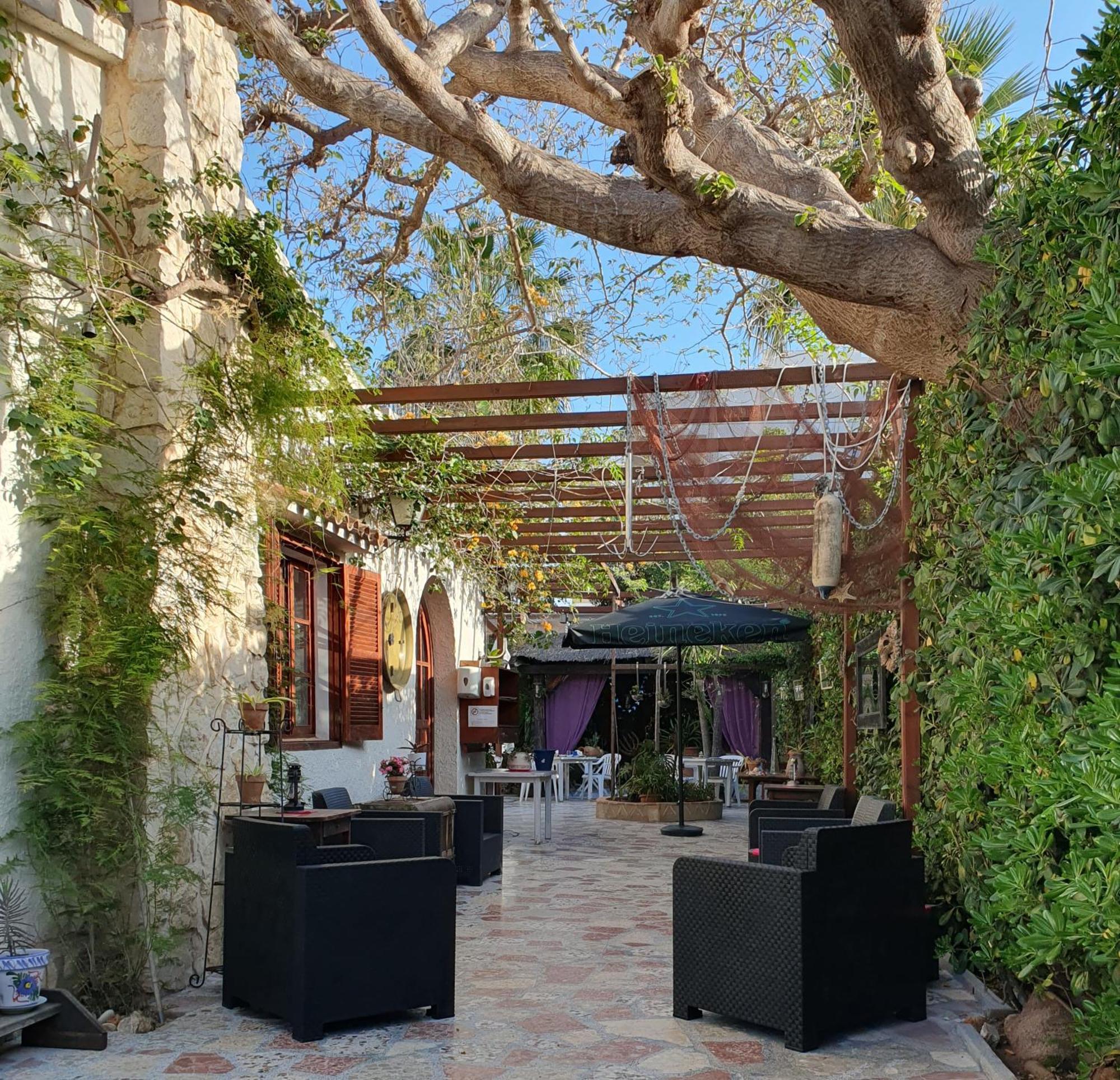 Hostal Mi Campana Denia Exterior photo