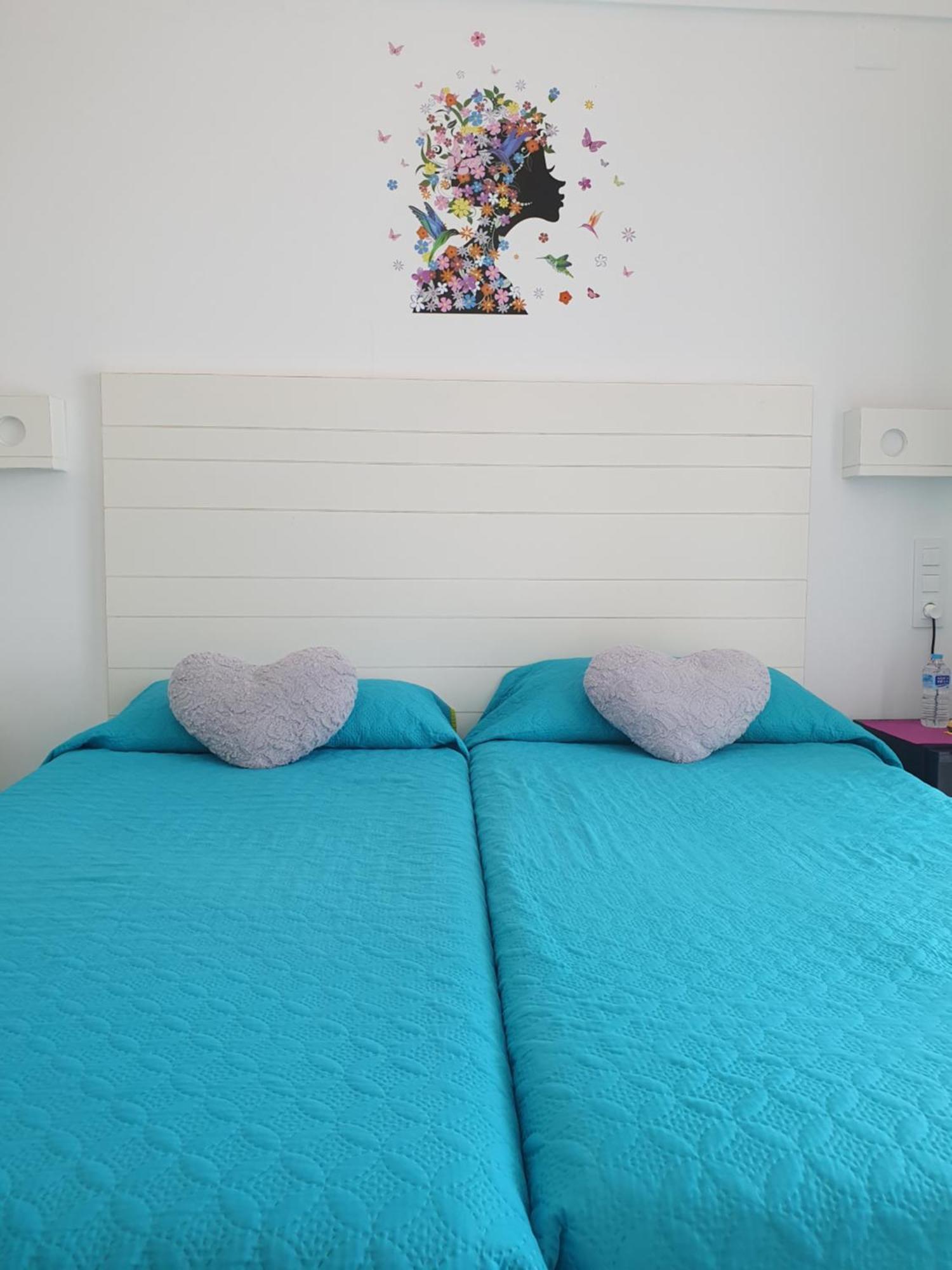 Hostal Mi Campana Denia Exterior photo