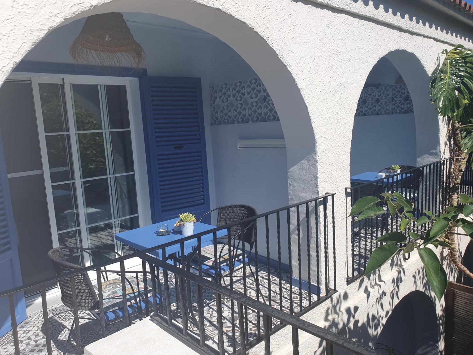 Hostal Mi Campana Denia Exterior photo